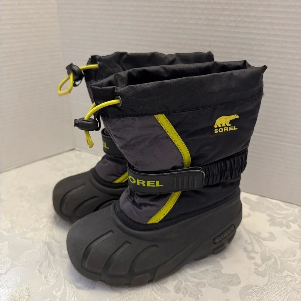 Sorel Children’s Flurry Snow Boot Black Yellow Kids‎ 11 Waterproof Warm